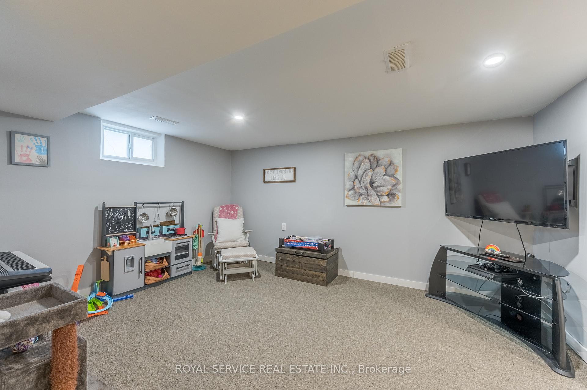 Photo 24 of 474 Hamilton Street, Peterborough, Otonabee Ward 1 — HOMEH