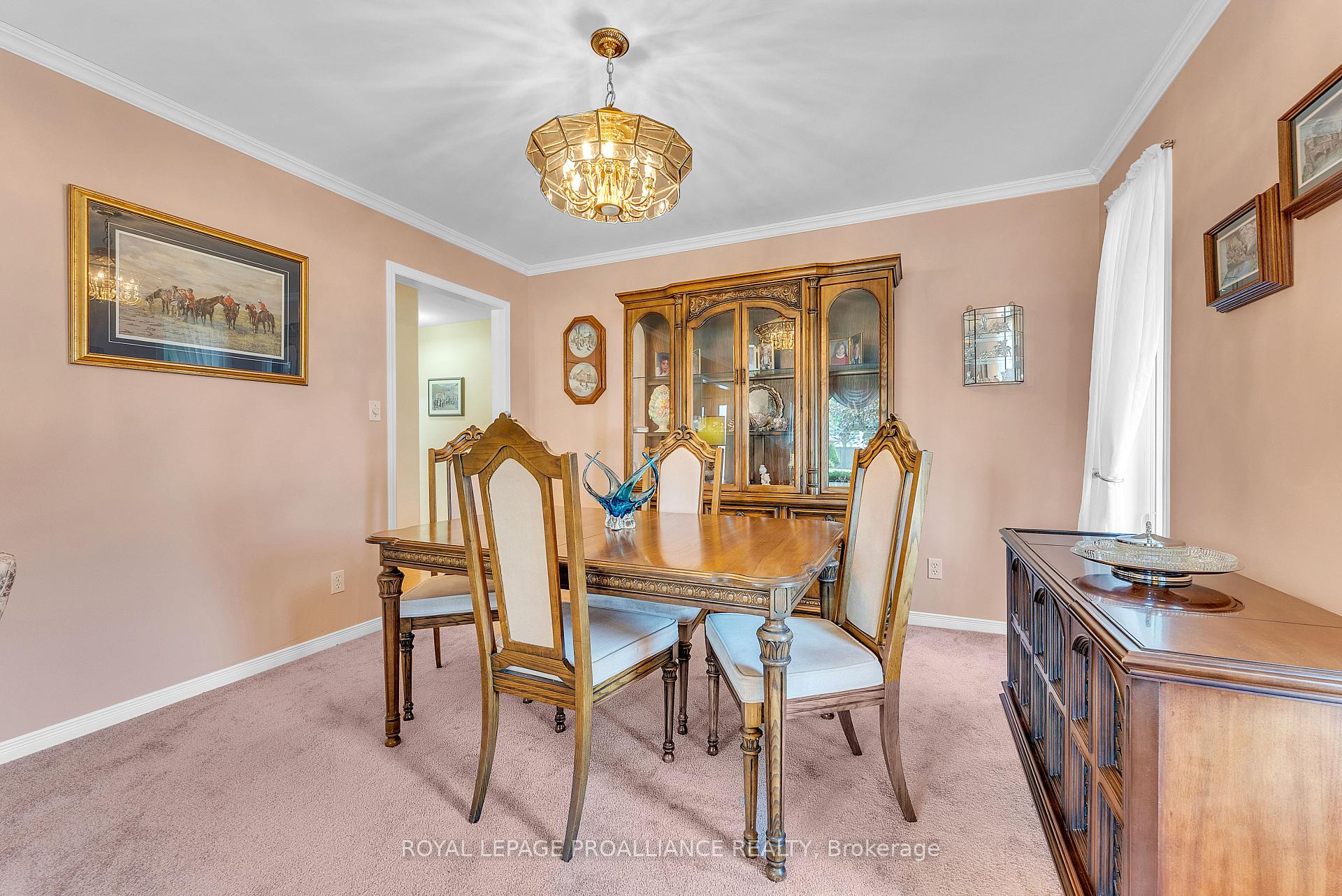 Photo 18 of 17 Hemlock Crescent, Belleville, Belleville Ward — HOMEH