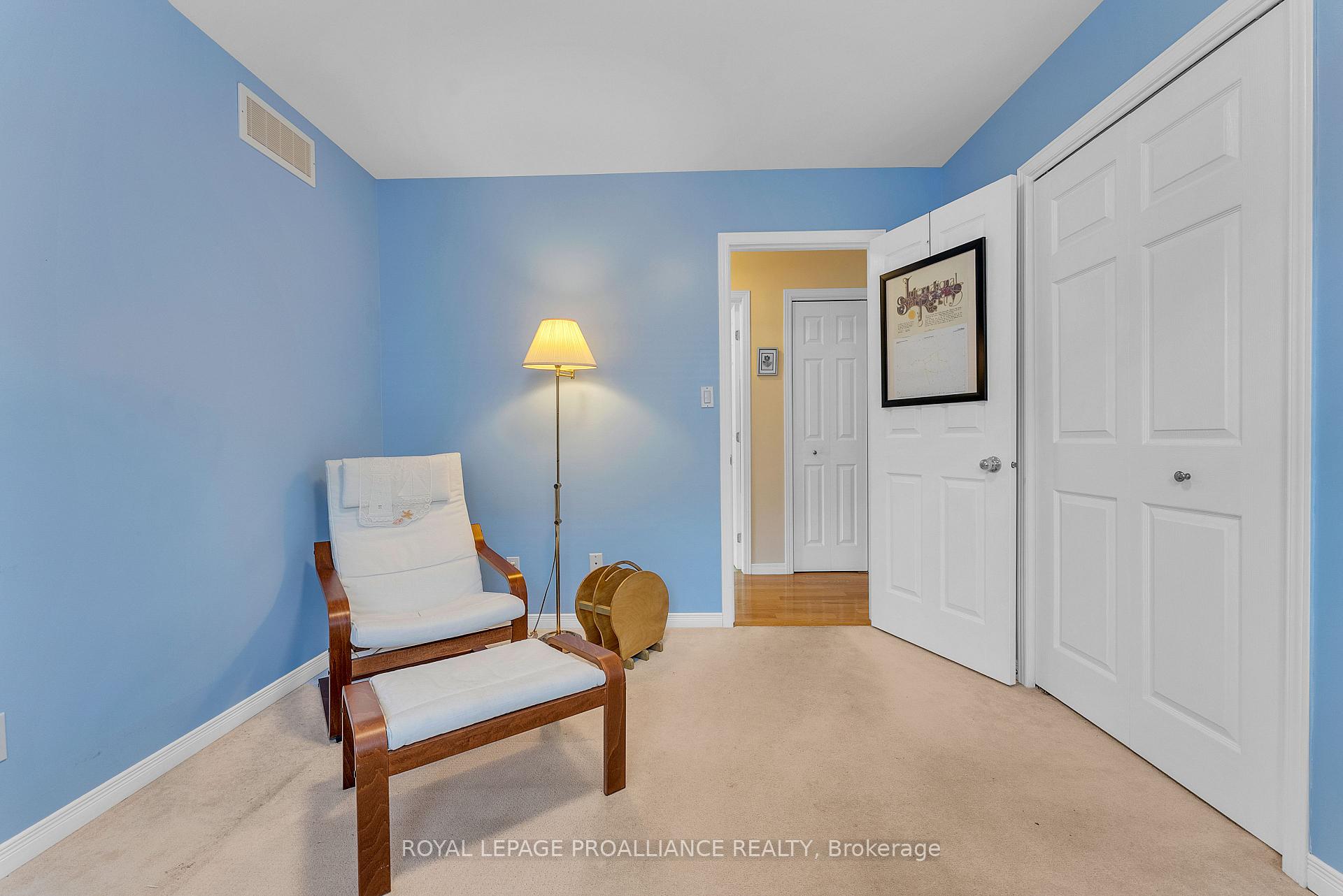 Photo 28 of 17 Hemlock Crescent, Belleville, Belleville Ward — HOMEH