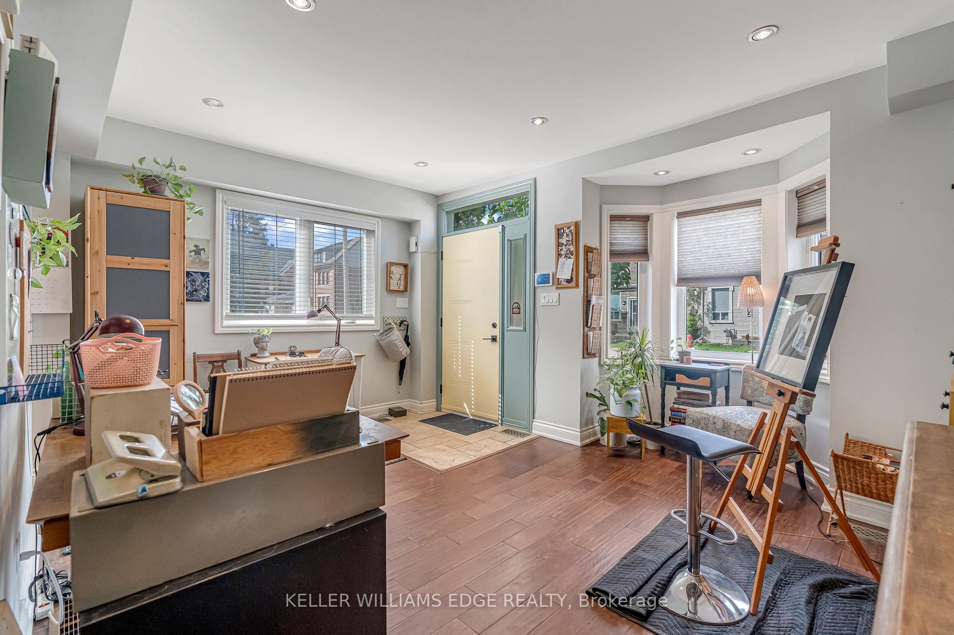 Photo 5 of 108 Emerald Street N, Hamilton, Landsdale — HOMEH