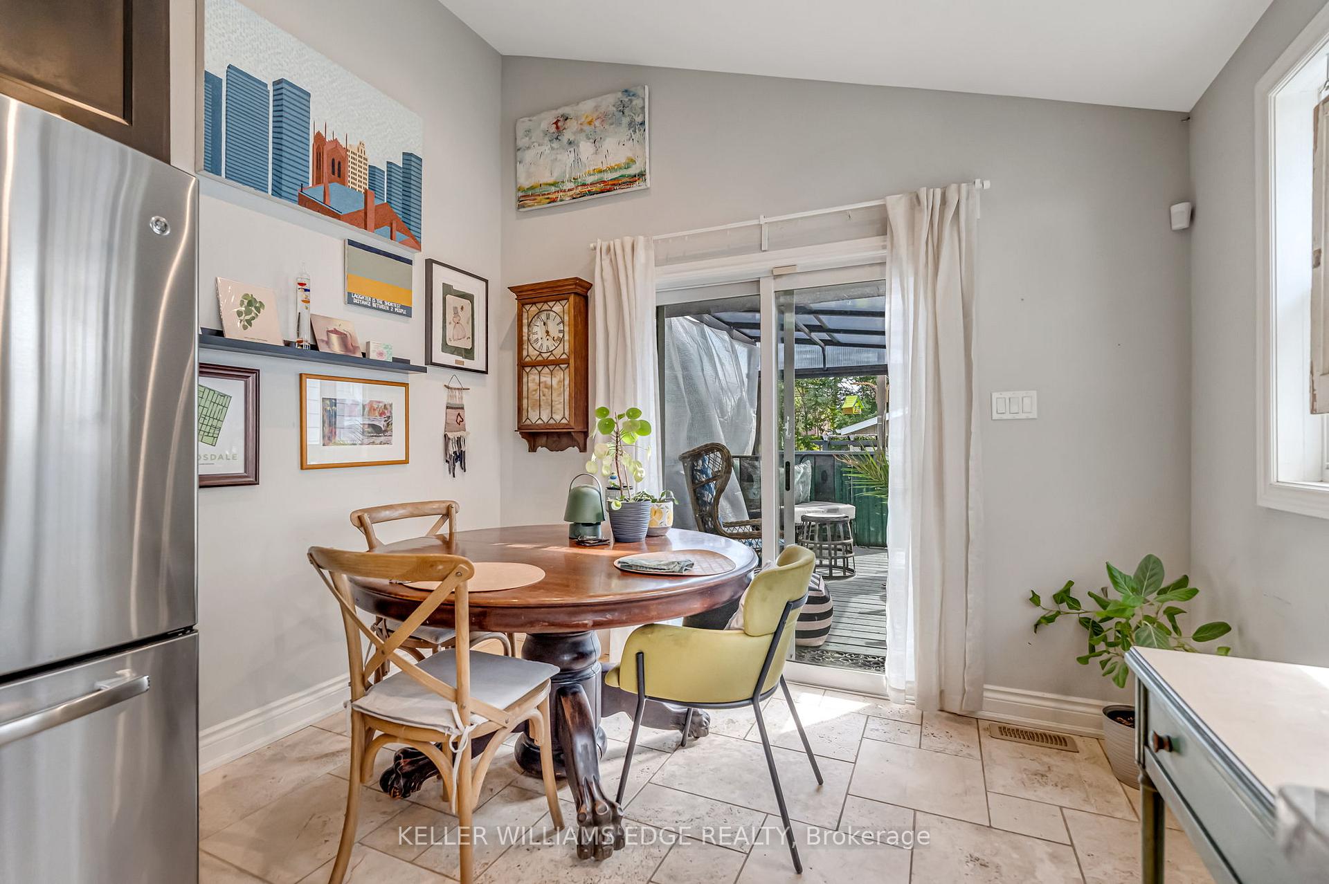 Photo 13 of 108 Emerald Street N, Hamilton, Landsdale — HOMEH