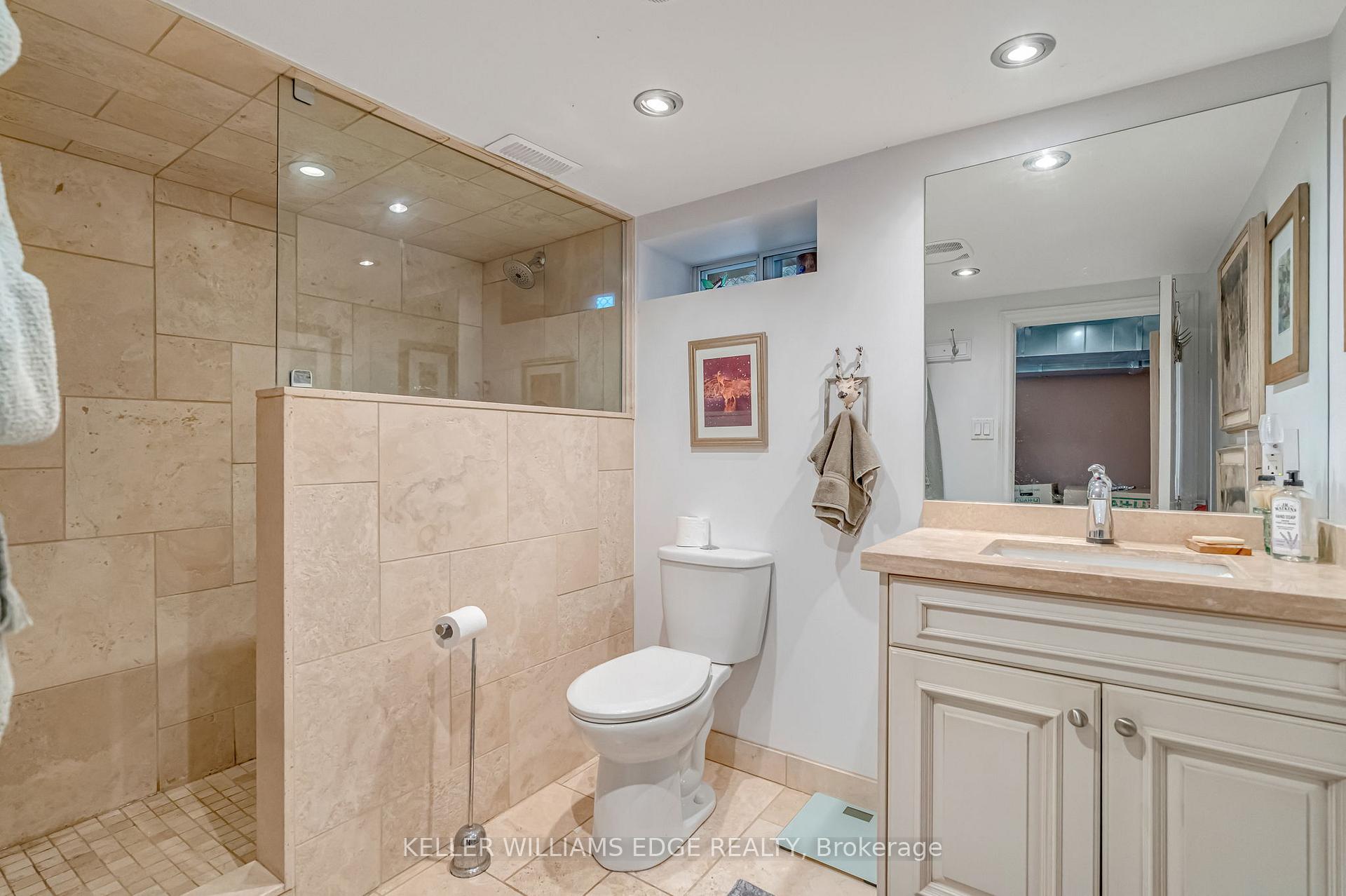 Photo 29 of 108 Emerald Street N, Hamilton, Landsdale — HOMEH