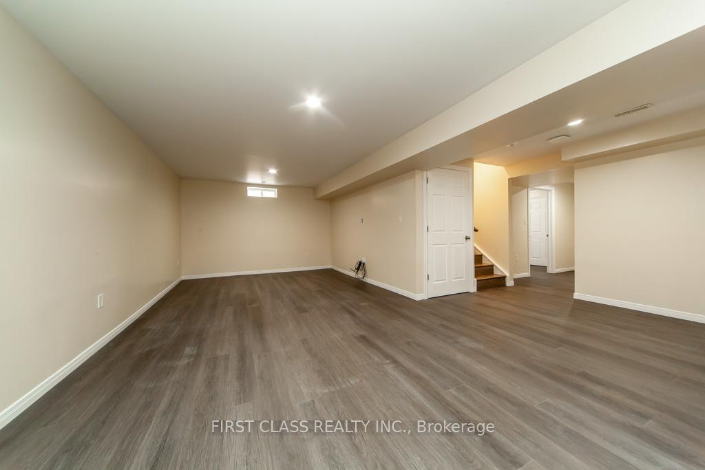 Photo 33 of 726 Sawmill Road, Peterborough, Northcrest Ward 5 — HOMEH