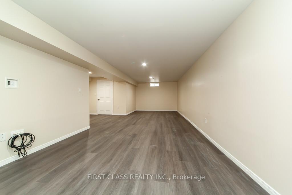 Photo 35 of 726 Sawmill Road, Peterborough, Northcrest Ward 5 — HOMEH