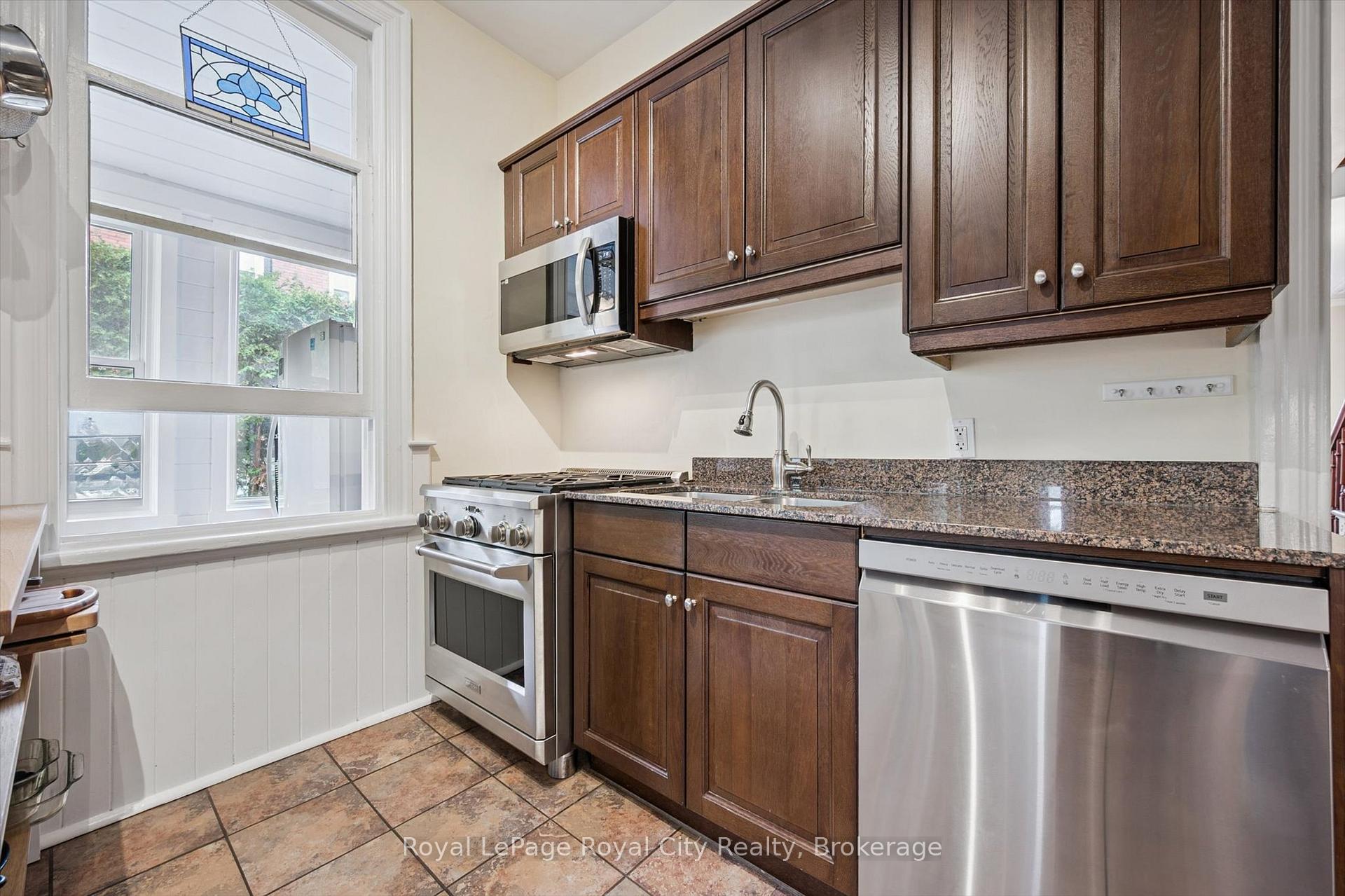 Photo 17 of 59 Kent Street, Guelph, Downtown — HOMEH
