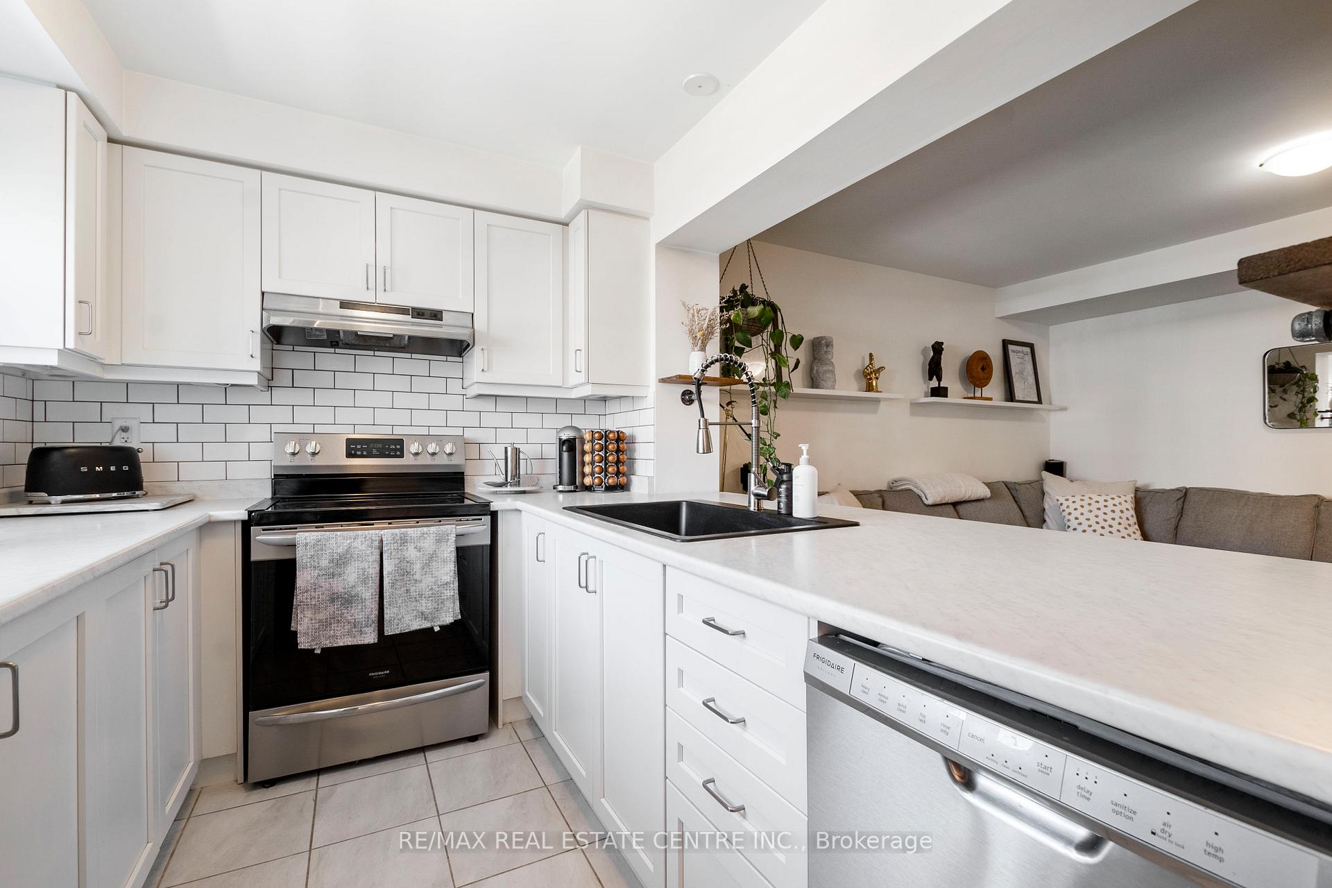 Photo 12 of 559 Buckeye Court, Milton, Cobban — HOMEH