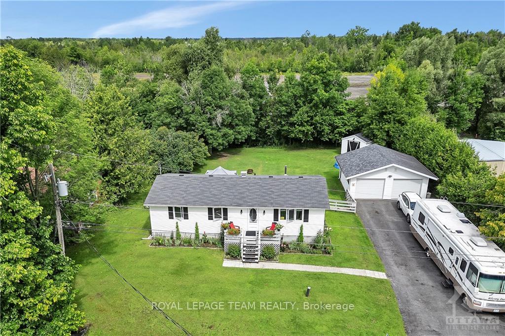 Photo 2 of 7563 Stone School Road, Ottawa, Osgoode Twp North of Reg Rd 6 — HOMEH