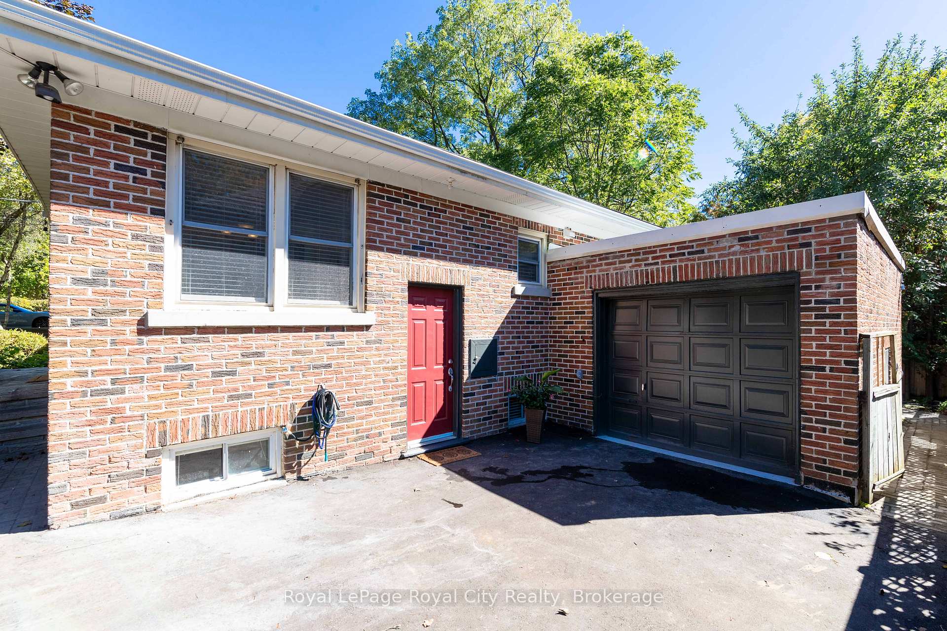 Photo 31 of 94 Durham Street, Guelph, Downtown — HOMEH