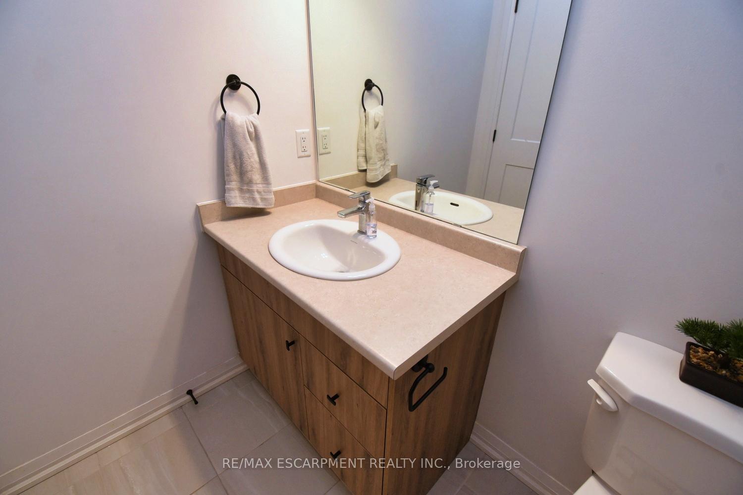 Photo 17 of Unit 66, 120 Court Drive, Brant, Paris — HOMEH