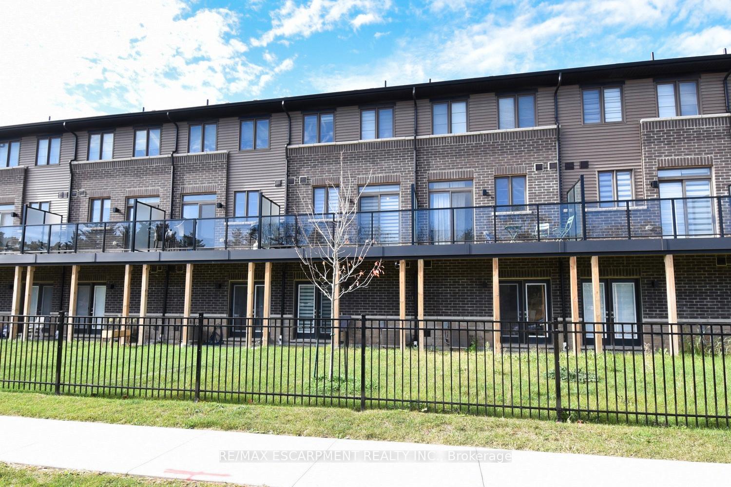 Photo 31 of Unit 66, 120 Court Drive, Brant, Paris — HOMEH