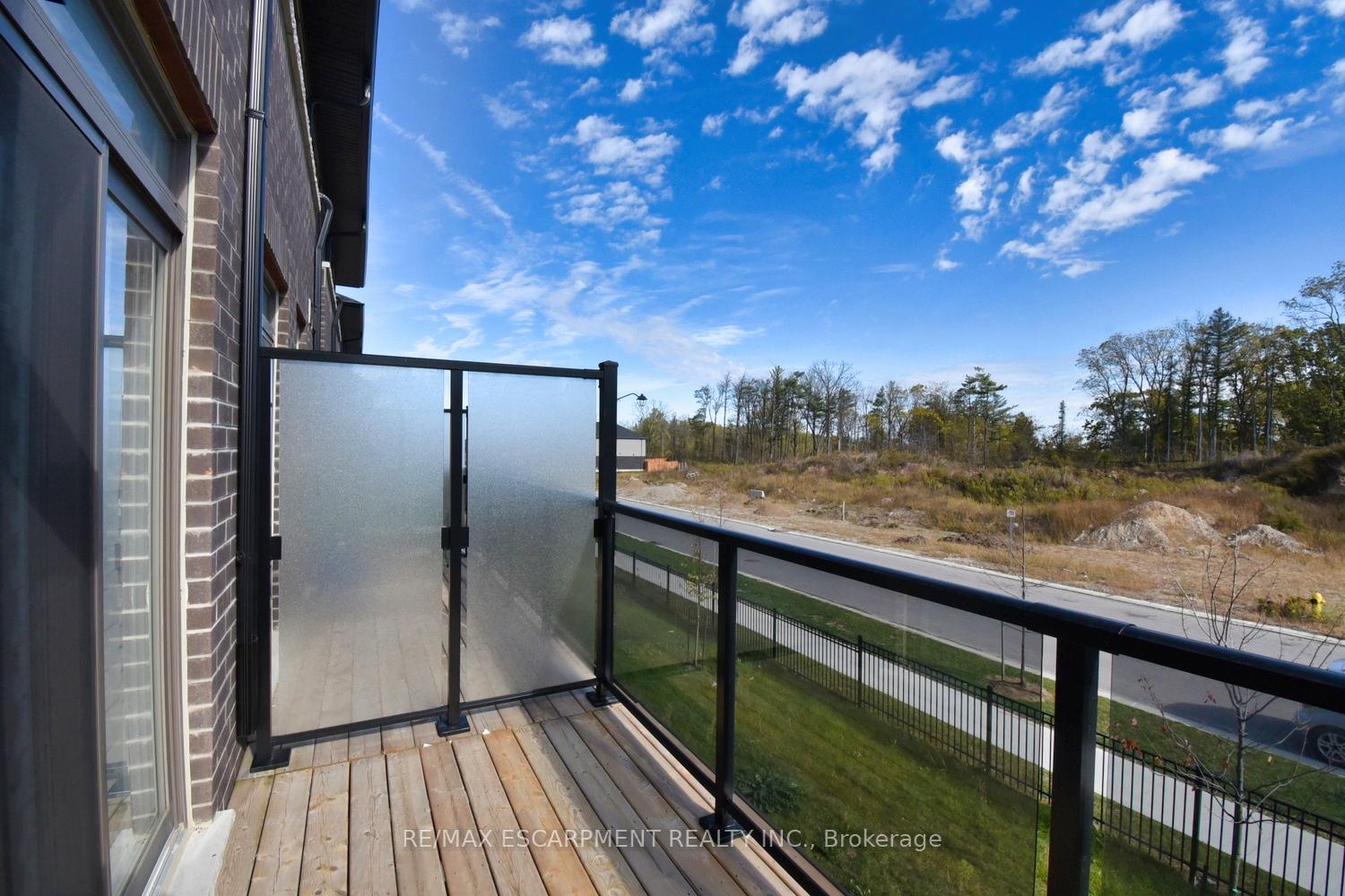 Photo 24 of Unit 66, 120 Court Drive, Brant, Paris — HOMEH