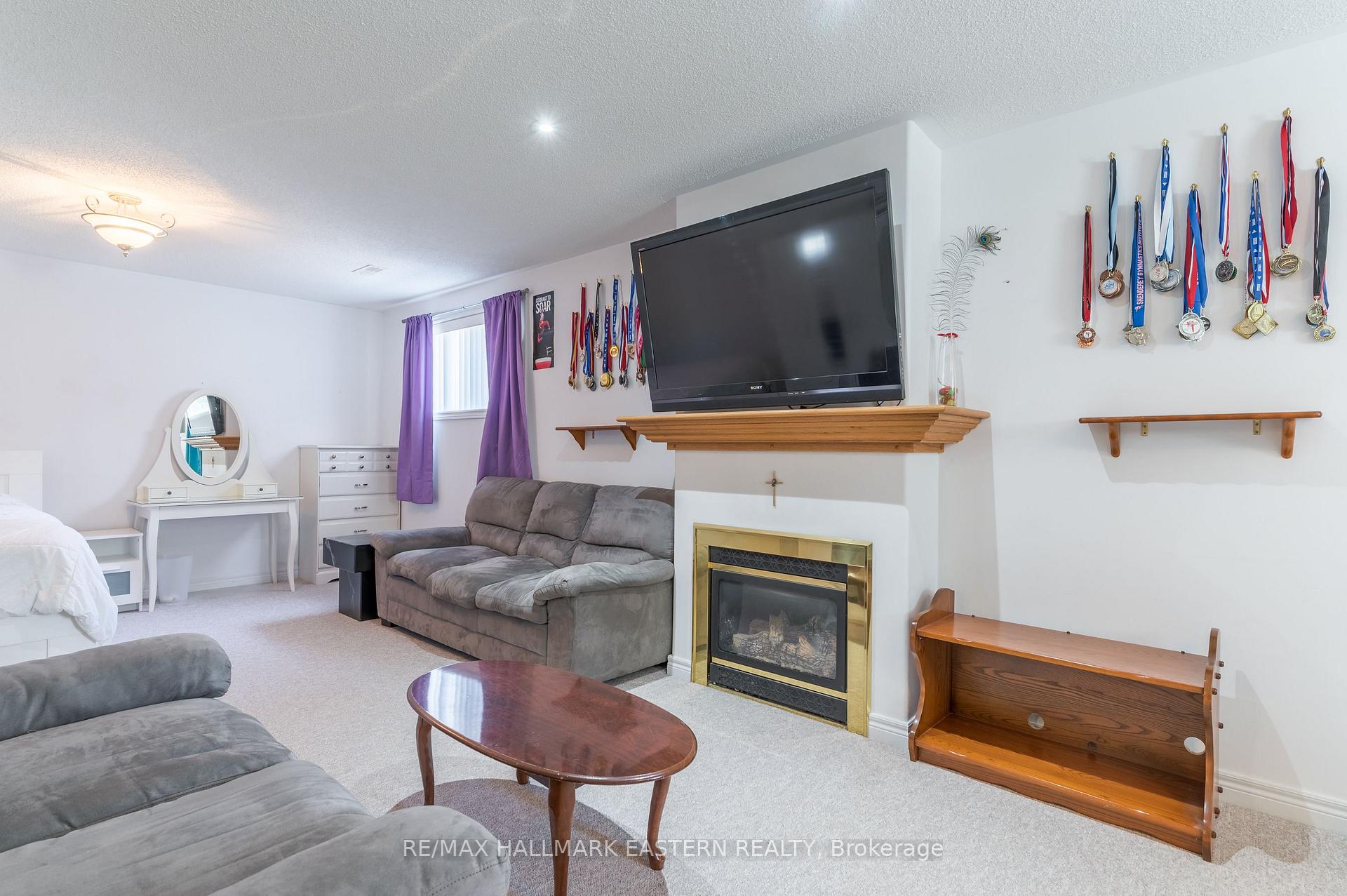 Photo 25 of 2484 Denure Drive, Peterborough, Monaghan Ward 2 — HOMEH