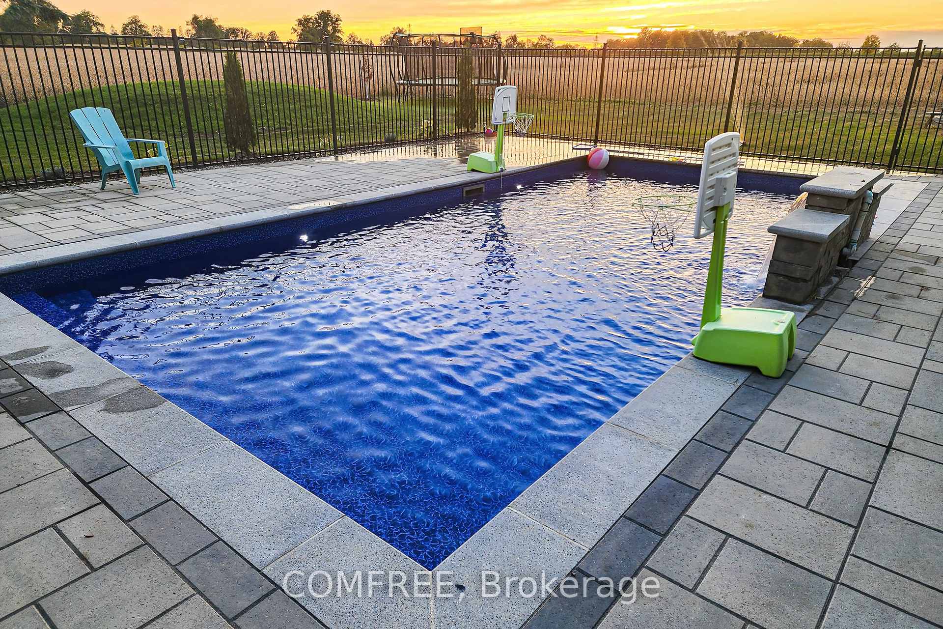 Photo 43 of 1076 Fletcher Road, Hamilton, Rural Glanbrook — HOMEH