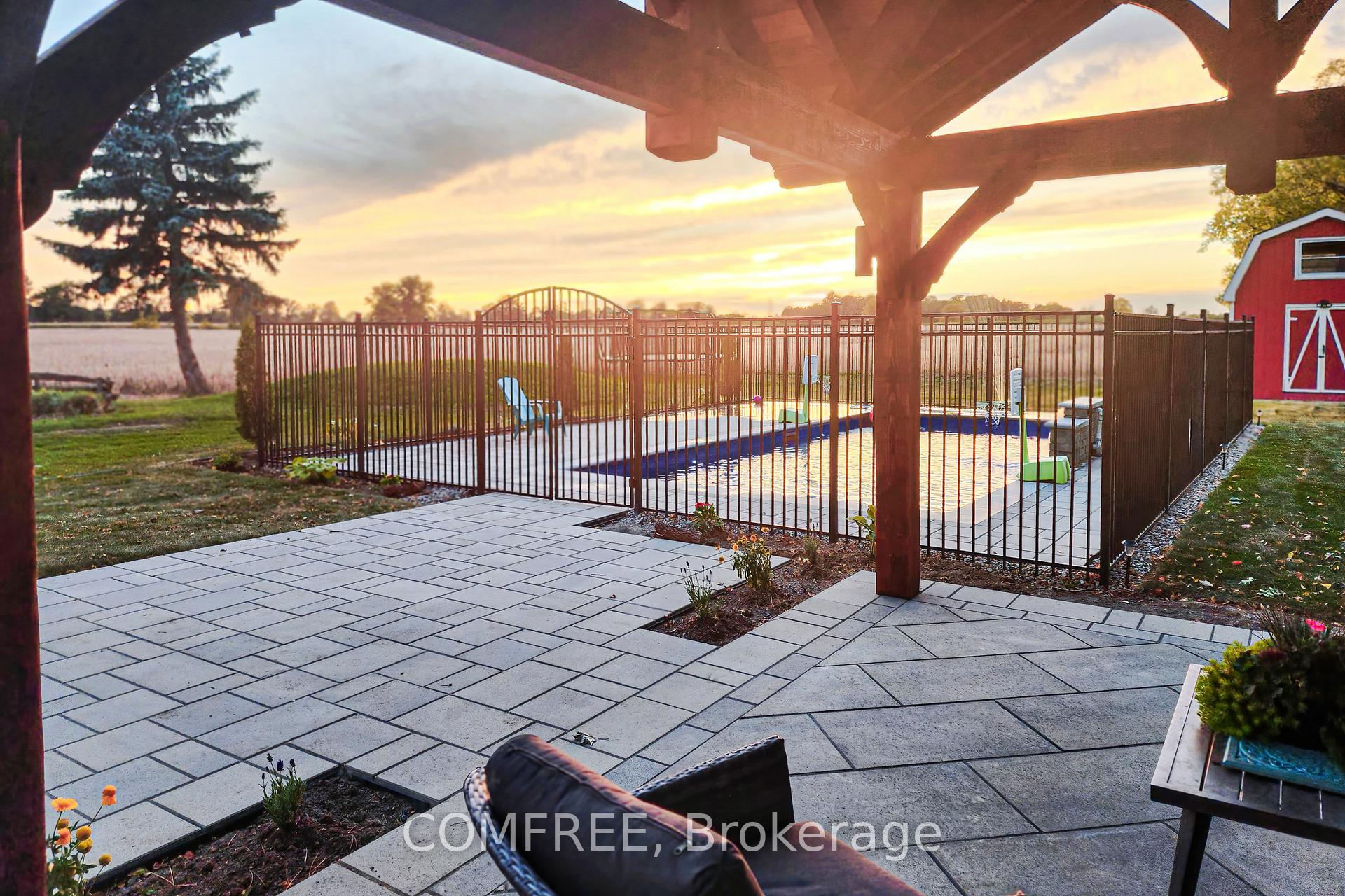 Photo 46 of 1076 Fletcher Road, Hamilton, Rural Glanbrook — HOMEH