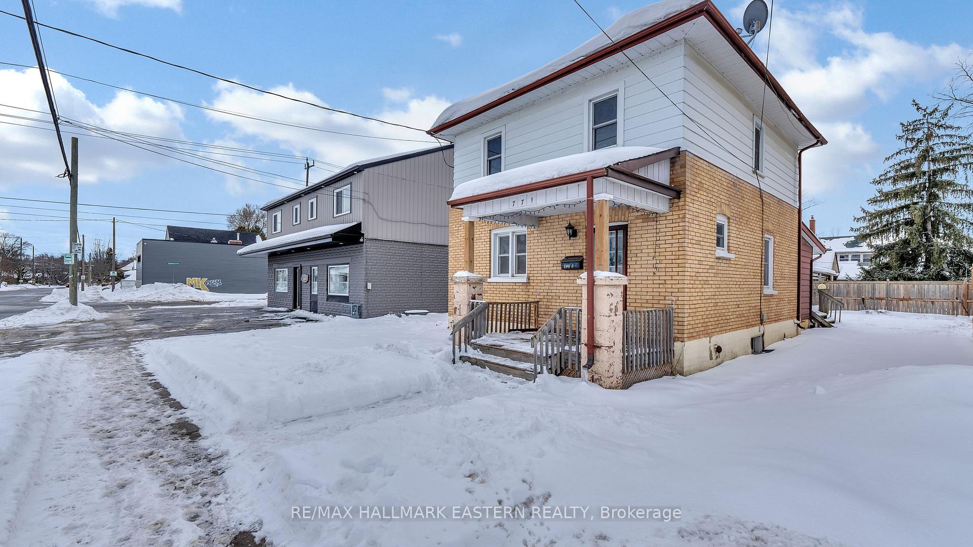 Photo 2 of 771 Lock Street, Peterborough, Otonabee Ward 1 — HOMEH