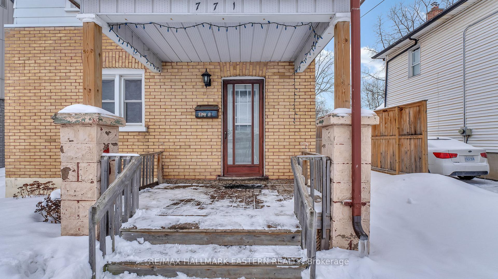 Photo 4 of 771 Lock Street, Peterborough, Otonabee Ward 1 — HOMEH
