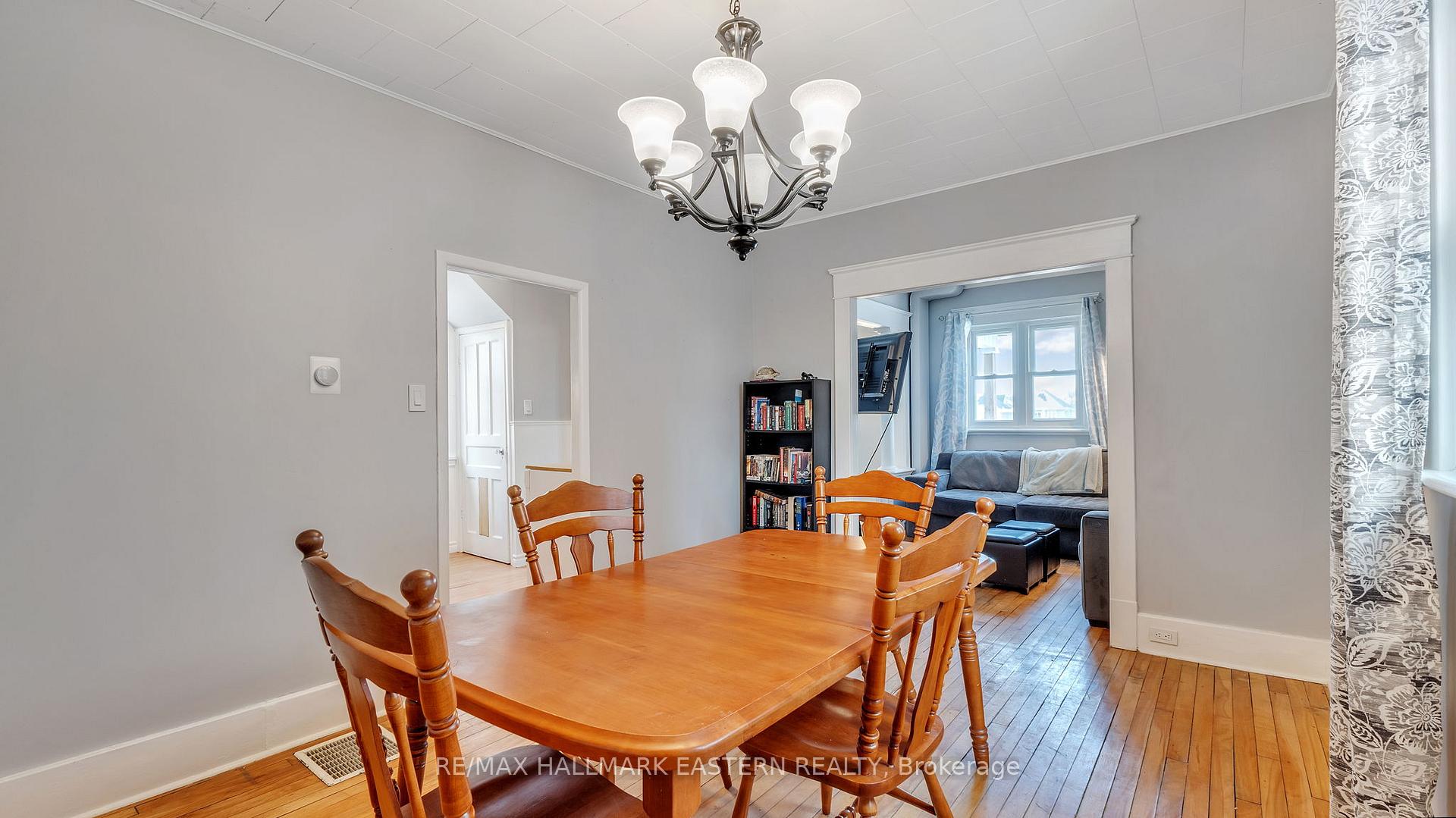 Photo 10 of 771 Lock Street, Peterborough, Otonabee Ward 1 — HOMEH