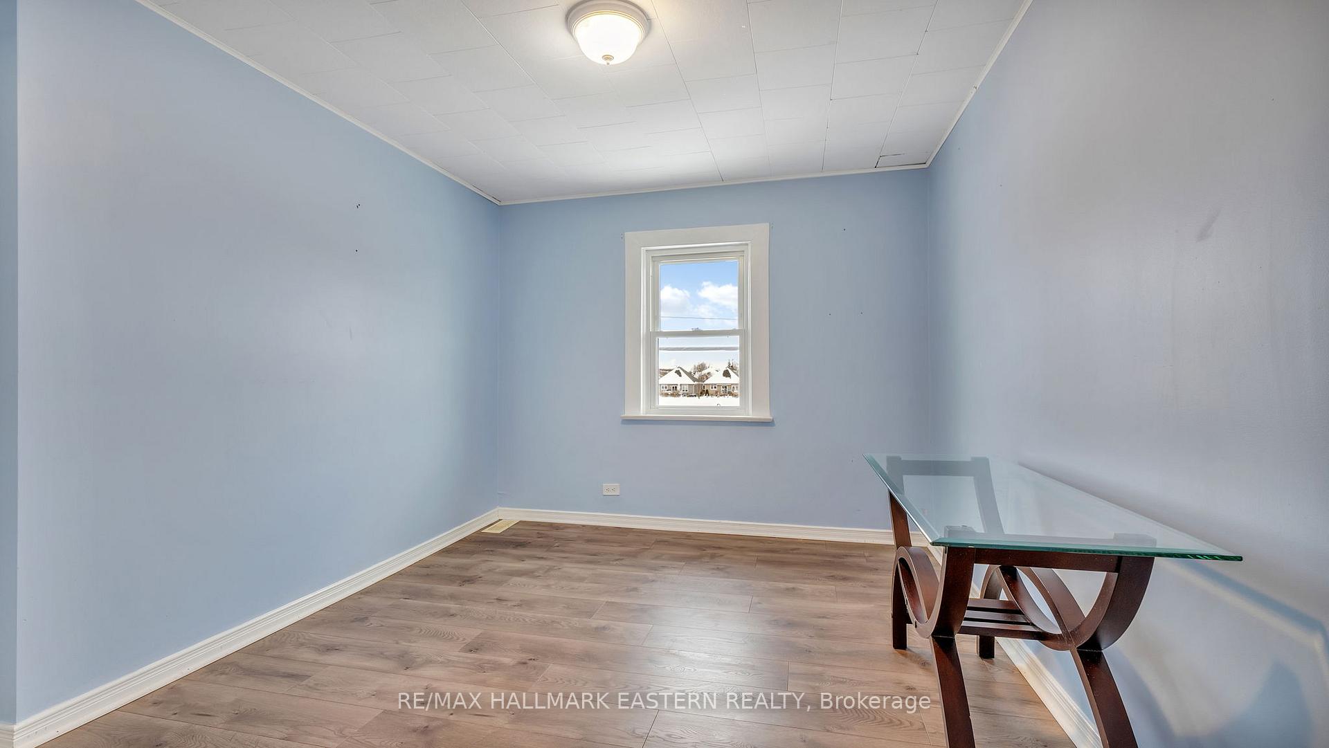 Photo 21 of 771 Lock Street, Peterborough, Otonabee Ward 1 — HOMEH