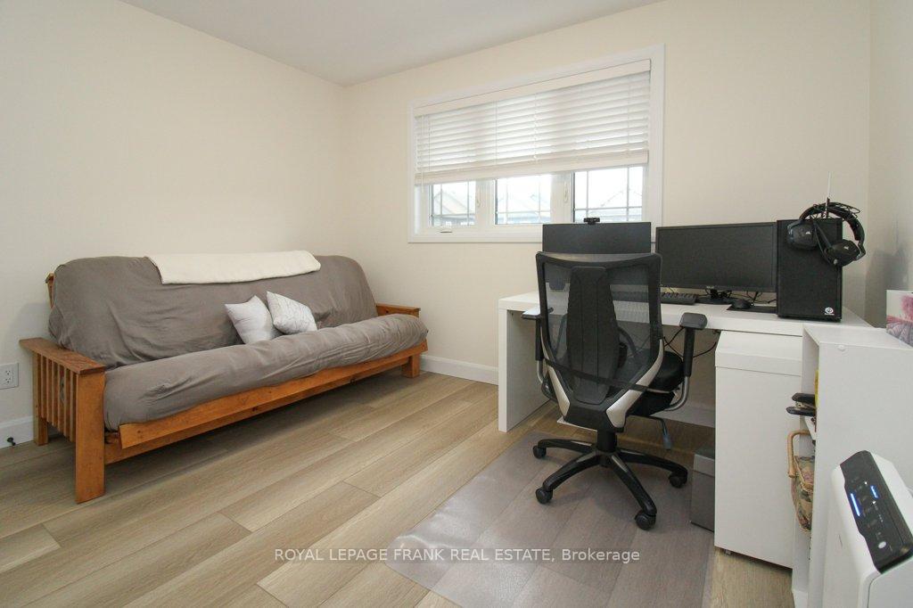 Photo 20 of 316 Mullighan Gardens, Peterborough, Monaghan Ward 2 — HOMEH