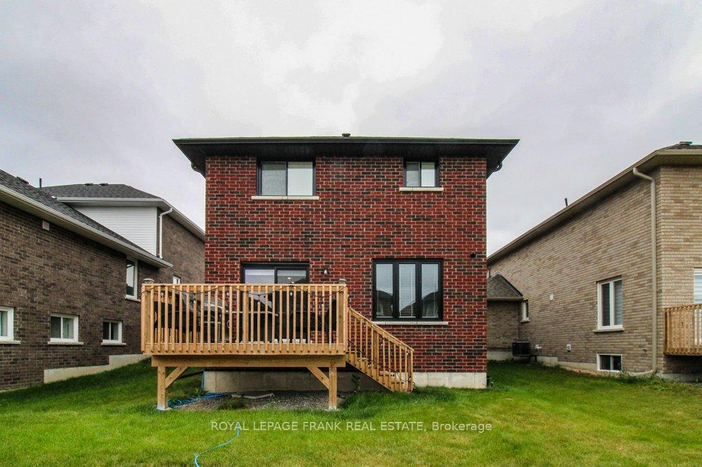 Photo 29 of 316 Mullighan Gardens, Peterborough, Monaghan Ward 2 — HOMEH