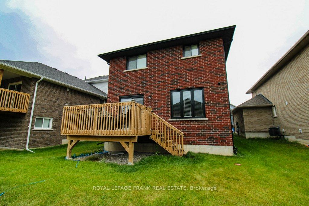 Photo 30 of 316 Mullighan Gardens, Peterborough, Monaghan Ward 2 — HOMEH