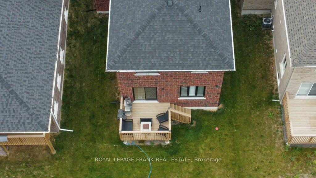 Photo 32 of 316 Mullighan Gardens, Peterborough, Monaghan Ward 2 — HOMEH