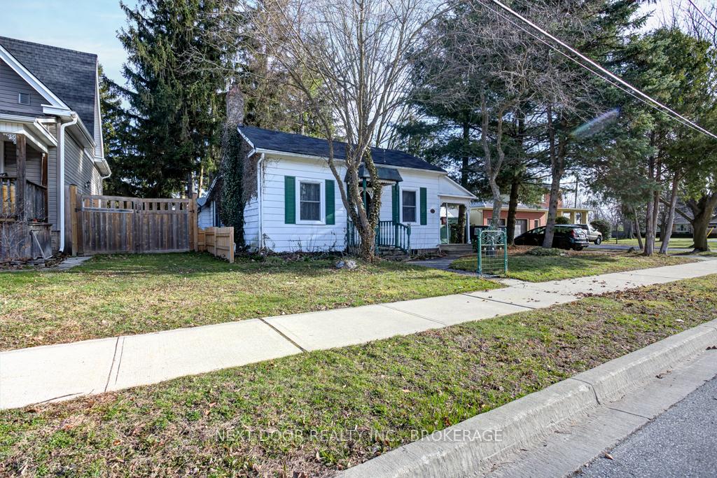 Photo 4 of 67 Water Street, Aylmer — HOMEH