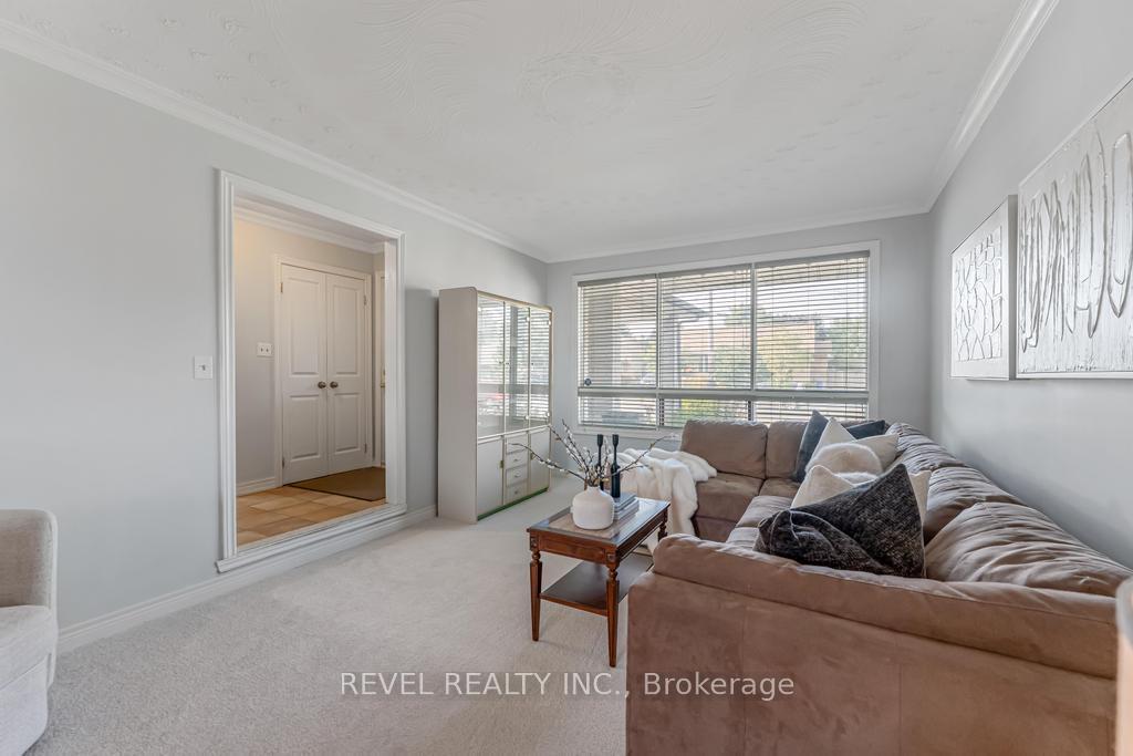 Photo 6 of 187 Guildwood Drive, Hamilton, Gurnett — HOMEH
