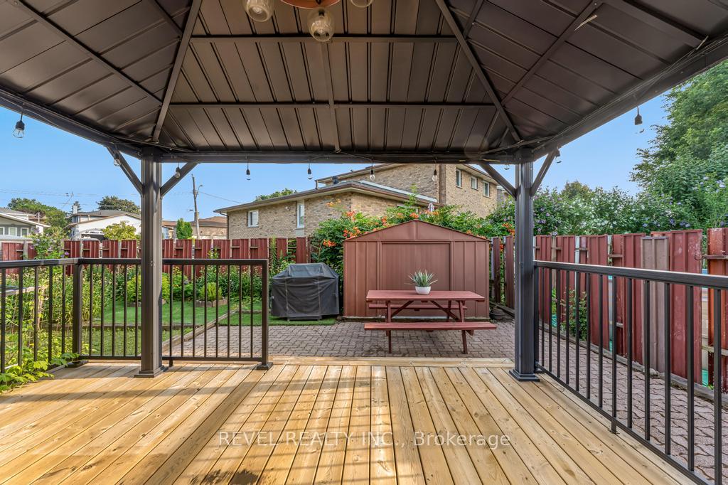 Photo 32 of 187 Guildwood Drive, Hamilton, Gurnett — HOMEH