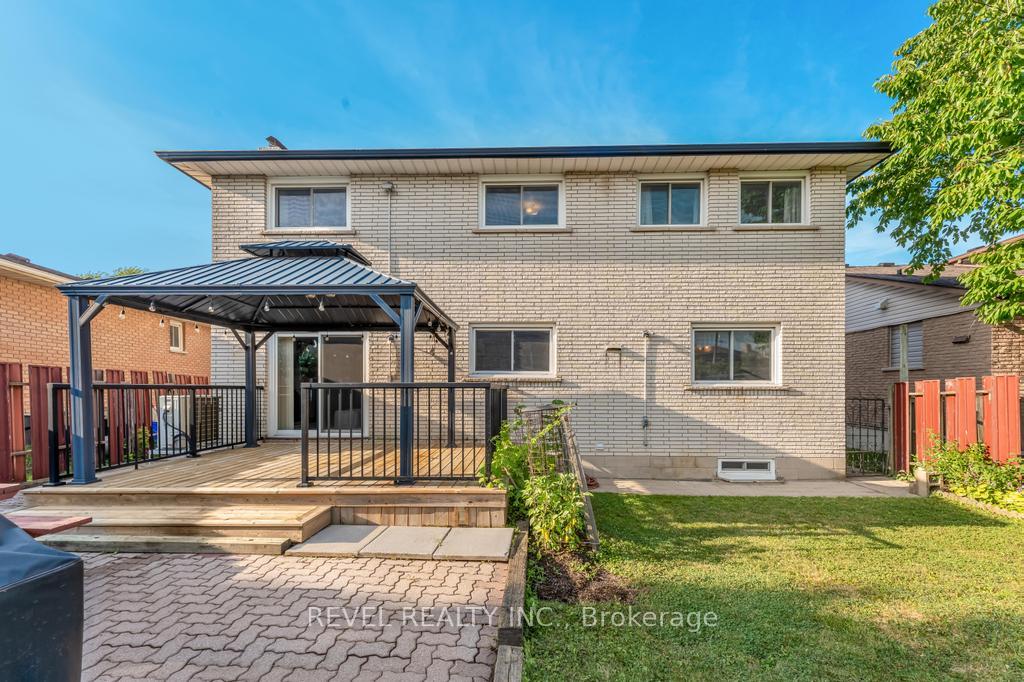 Photo 33 of 187 Guildwood Drive, Hamilton, Gurnett — HOMEH