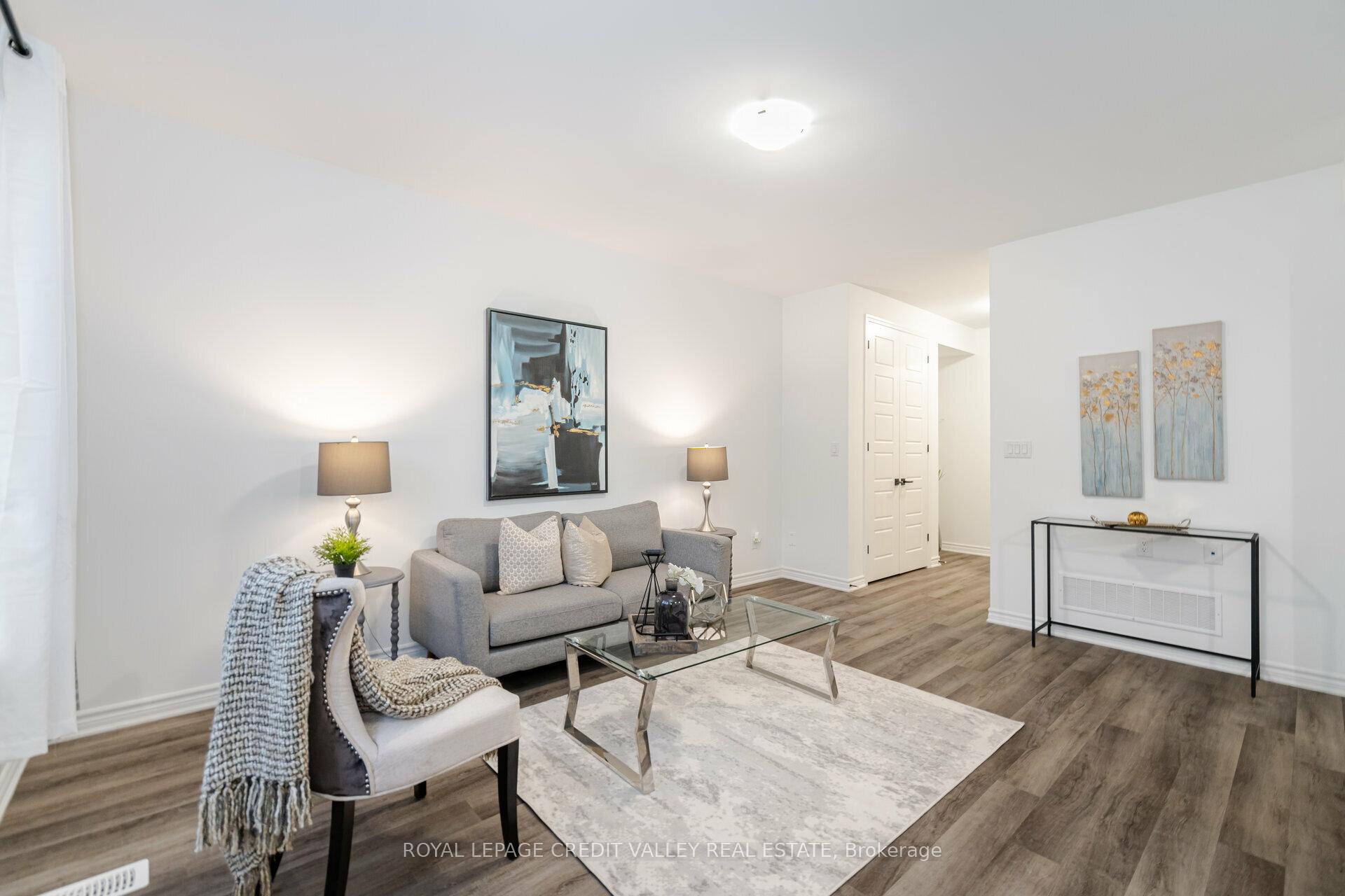 Photo 6 of 1574 Moira Crescent, Milton, Bowes — HOMEH