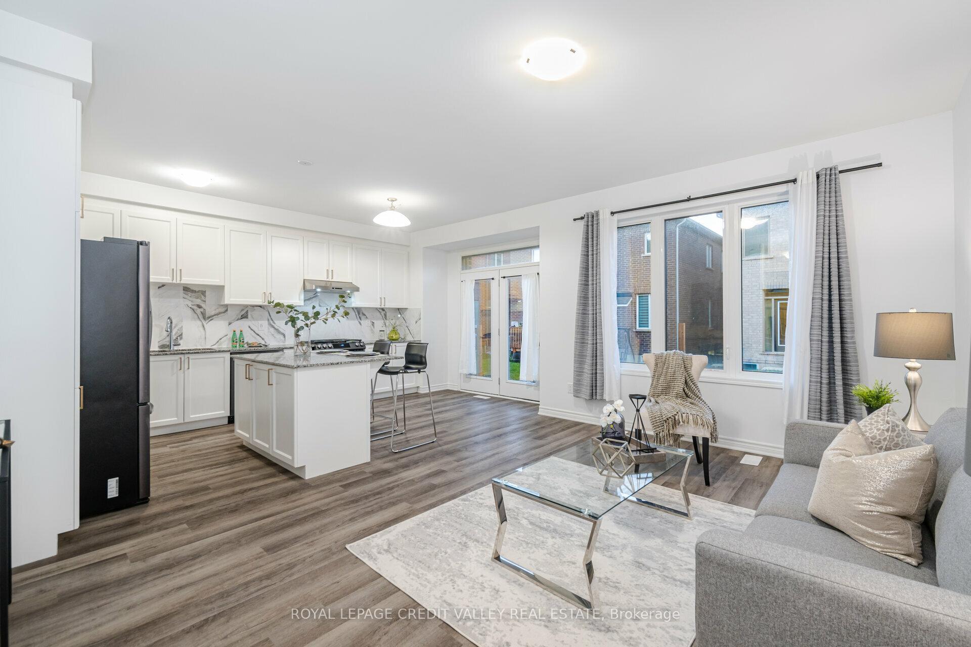 Photo 7 of 1574 Moira Crescent, Milton, Bowes — HOMEH