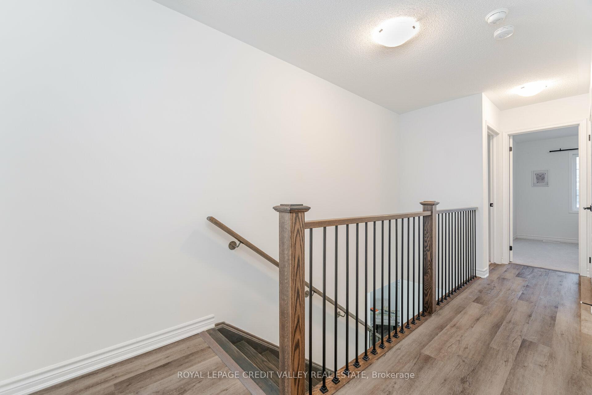 Photo 18 of 1574 Moira Crescent, Milton, Bowes — HOMEH