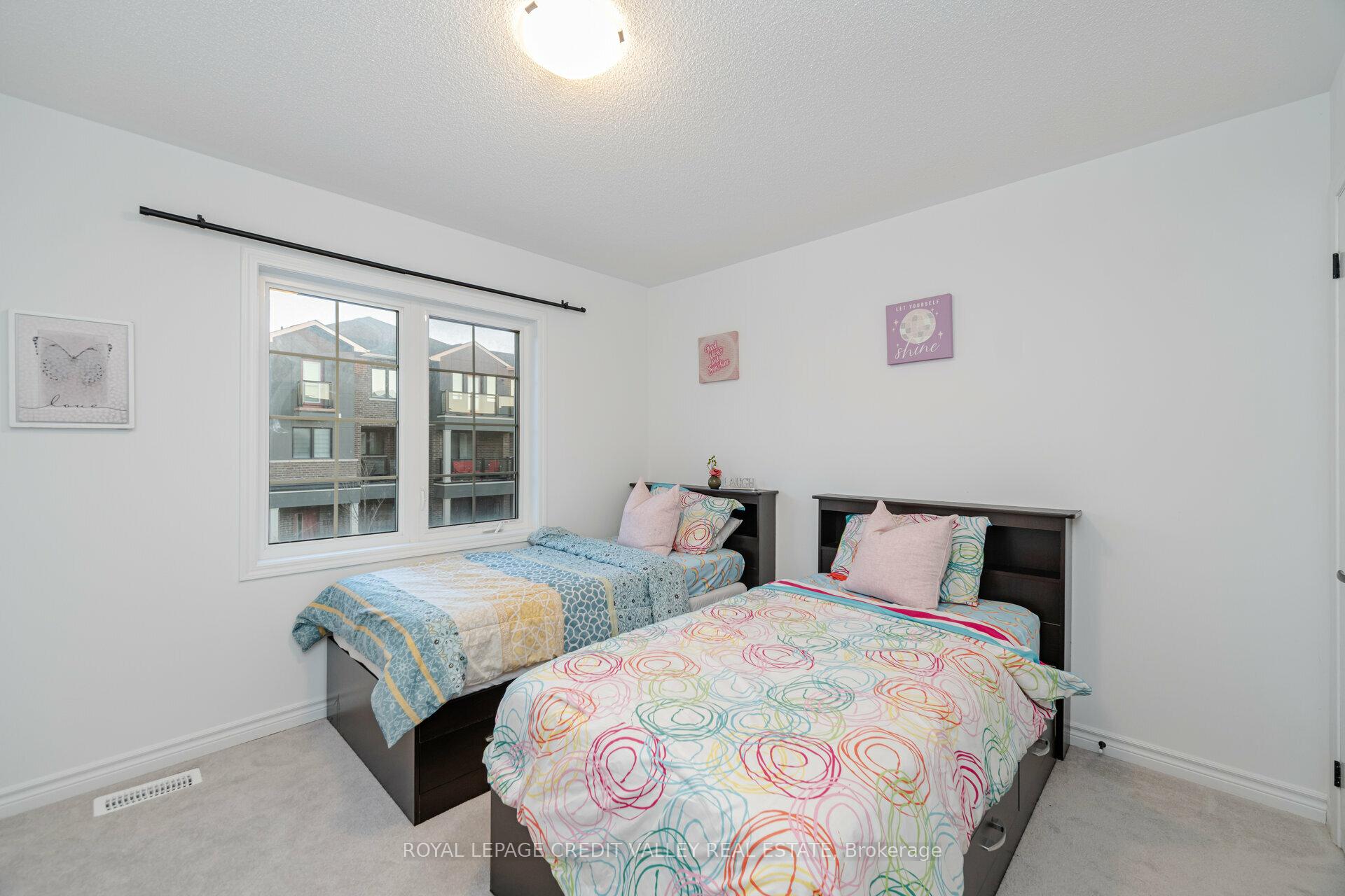 Photo 32 of 1574 Moira Crescent, Milton, Bowes — HOMEH