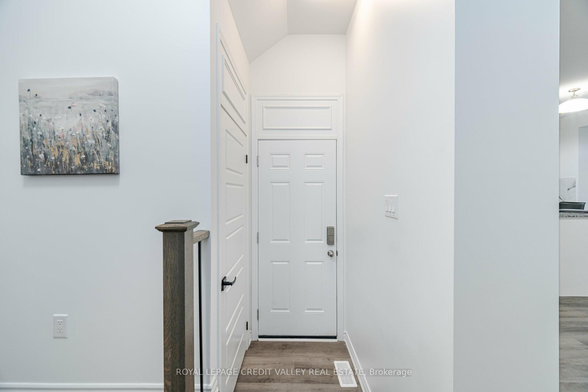 Photo 35 of 1574 Moira Crescent, Milton, Bowes — HOMEH