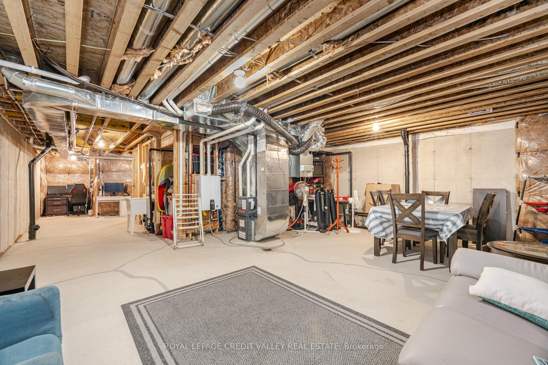 Photo 37 of 1574 Moira Crescent, Milton, Bowes — HOMEH