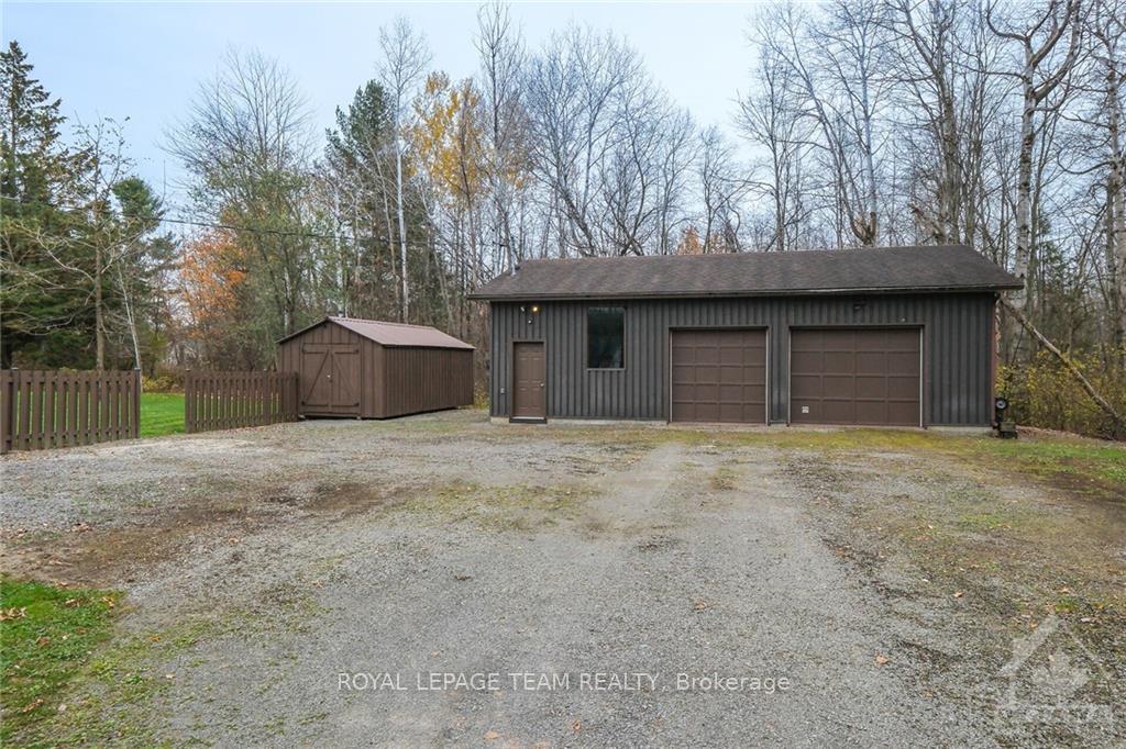 Photo 3 of 6544 Silver Maple Lane, Ottawa, Greely — HOMEH