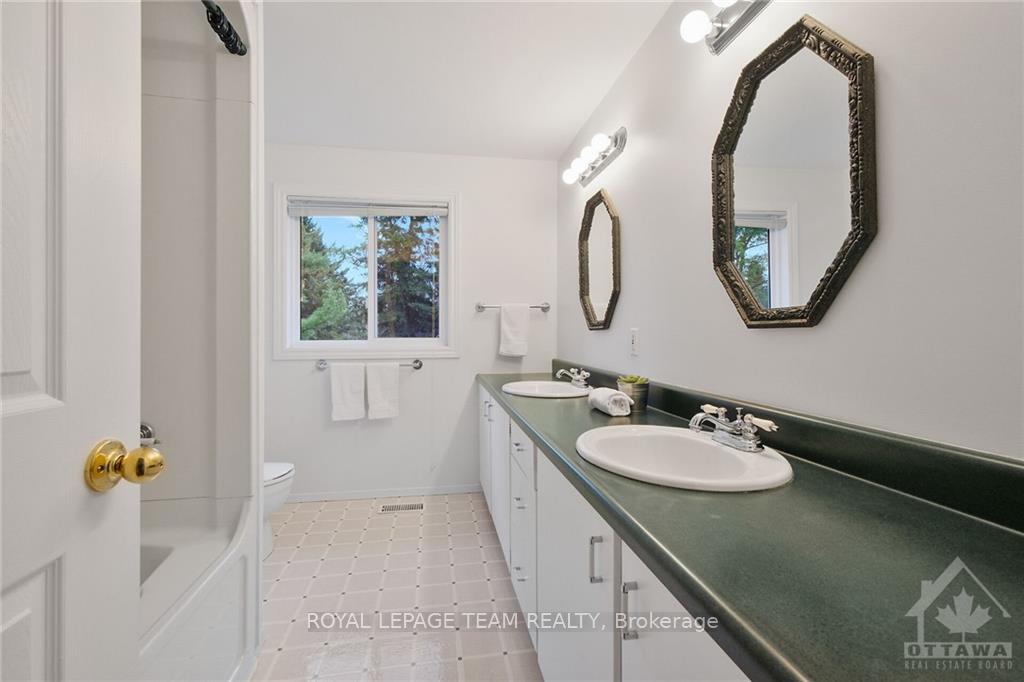 Photo 23 of 6544 Silver Maple Lane, Ottawa, Greely — HOMEH