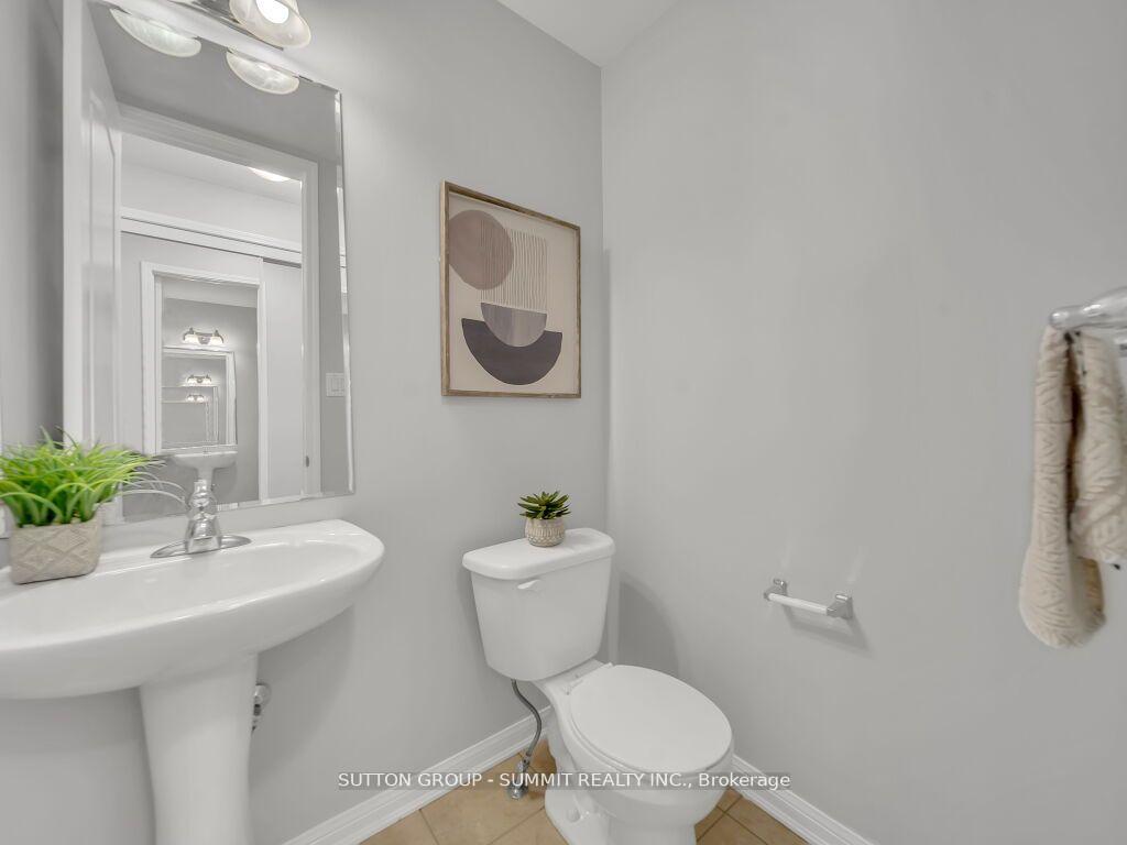 Photo 9 of 514 McFerran Crescent, Milton, Willmott — HOMEH