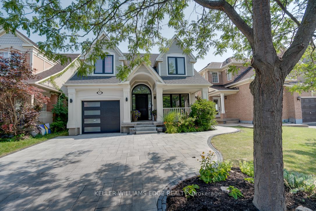 Front of 955 Donnelly Street