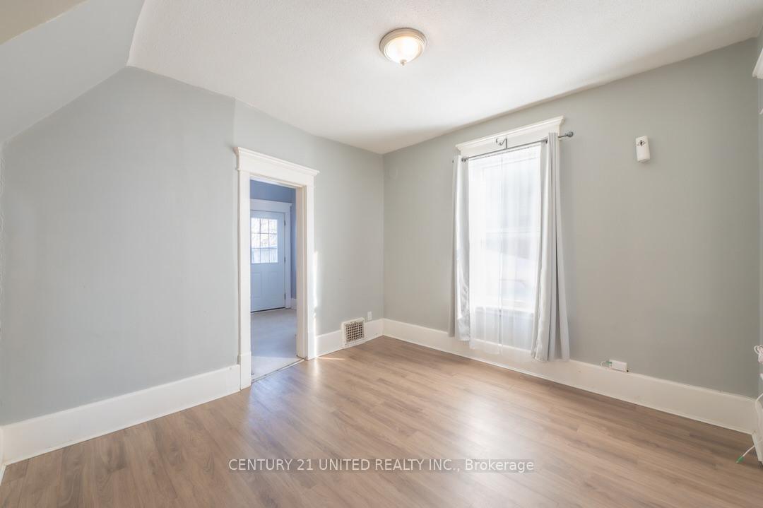 Photo 10 of 274 Dalhousie Street, Peterborough, Town Ward 3 — HOMEH