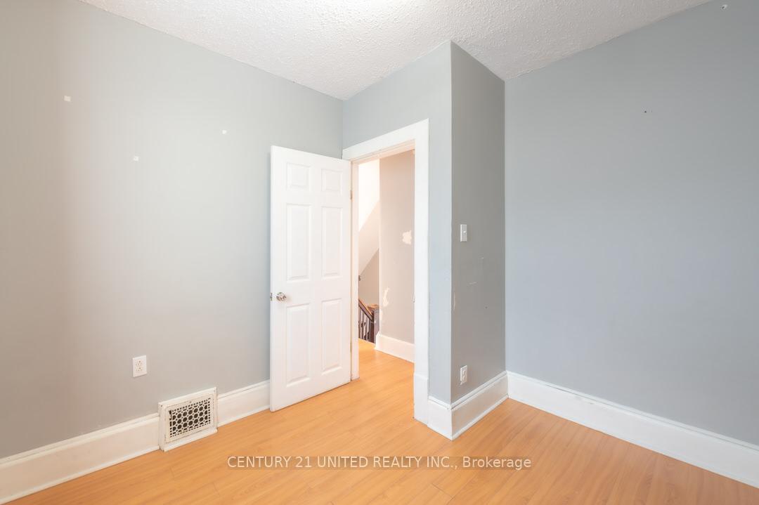 Photo 16 of 274 Dalhousie Street, Peterborough, Town Ward 3 — HOMEH
