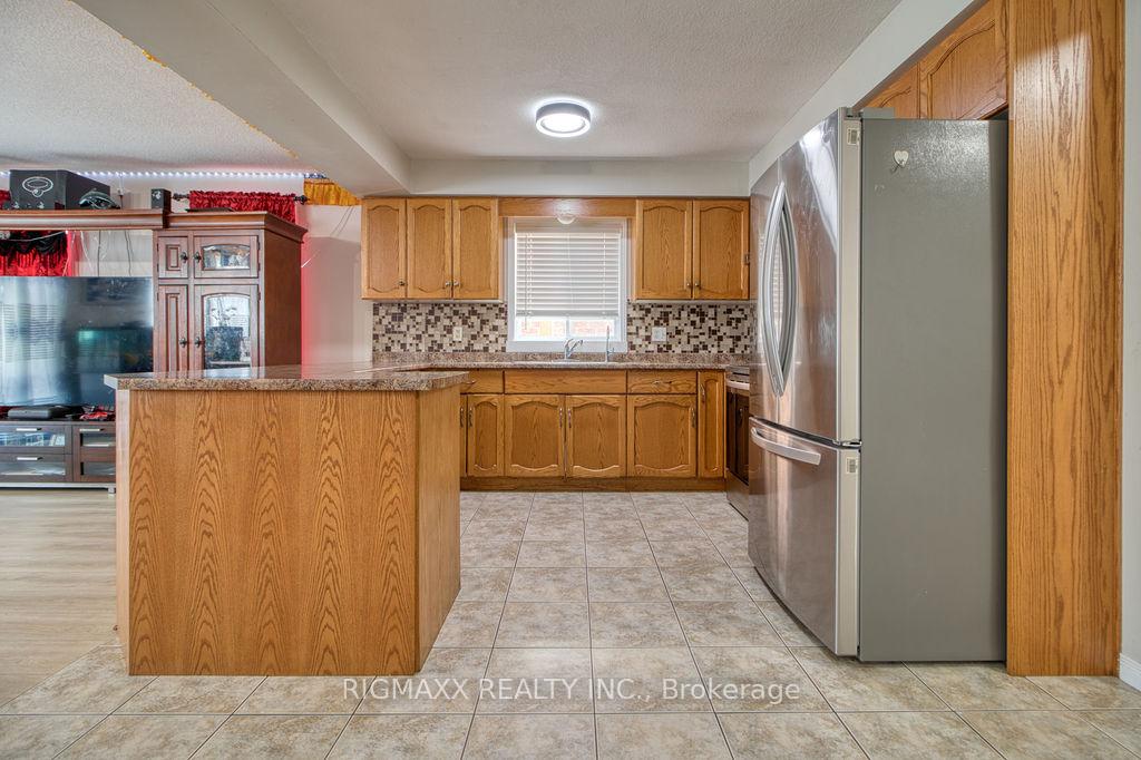 Photo 12 of 26 Warren Street, Guelph, Grange Road — HOMEH