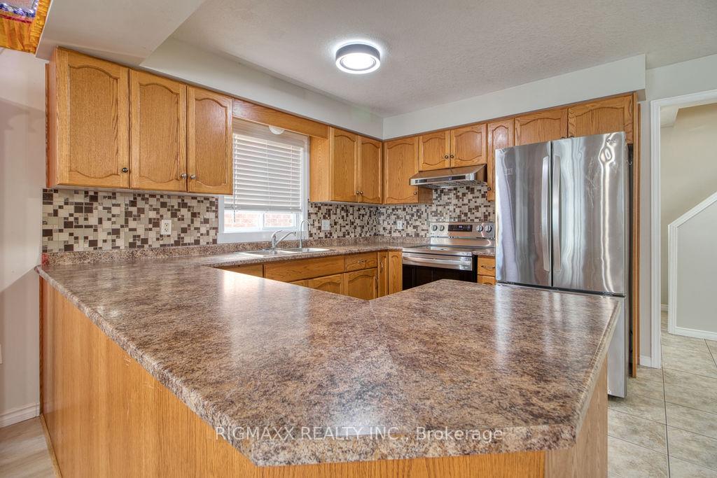 Photo 14 of 26 Warren Street, Guelph, Grange Road — HOMEH