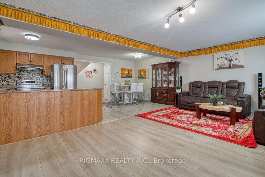 Photo 16 of 26 Warren Street, Guelph, Grange Road — HOMEH
