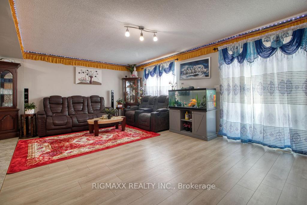 Photo 18 of 26 Warren Street, Guelph, Grange Road — HOMEH