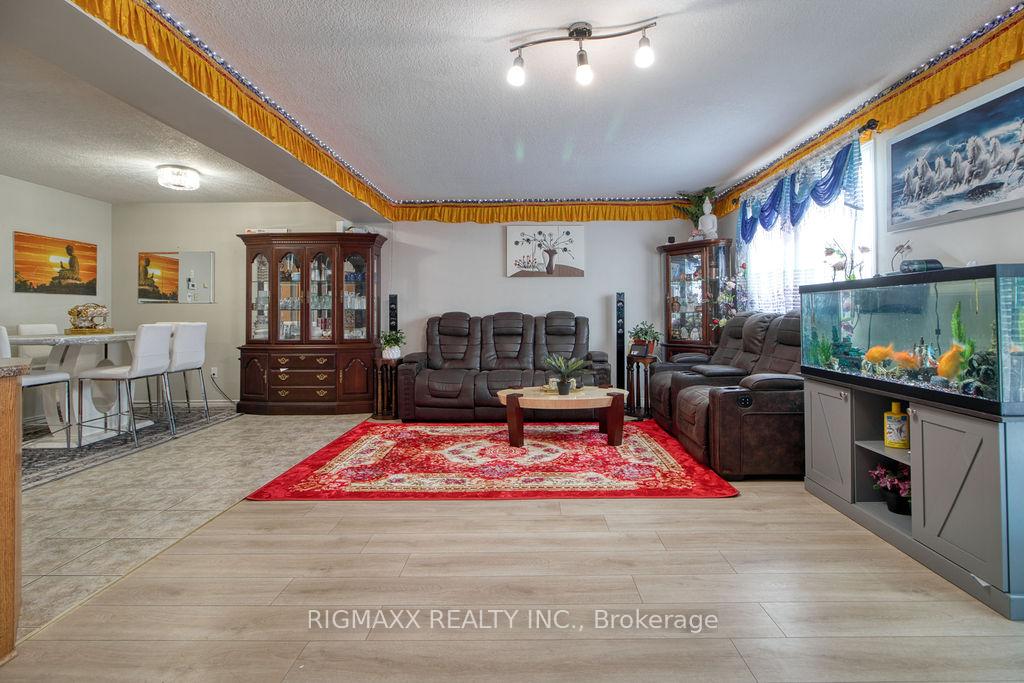 Photo 23 of 26 Warren Street, Guelph, Grange Road — HOMEH