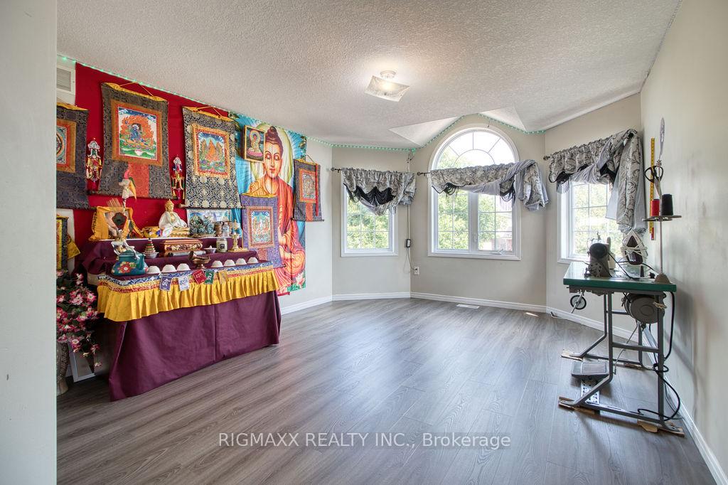 Photo 32 of 26 Warren Street, Guelph, Grange Road — HOMEH