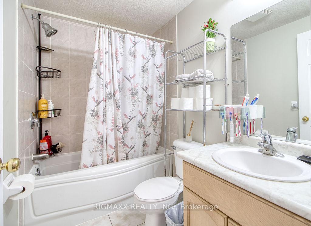 Photo 40 of 26 Warren Street, Guelph, Grange Road — HOMEH