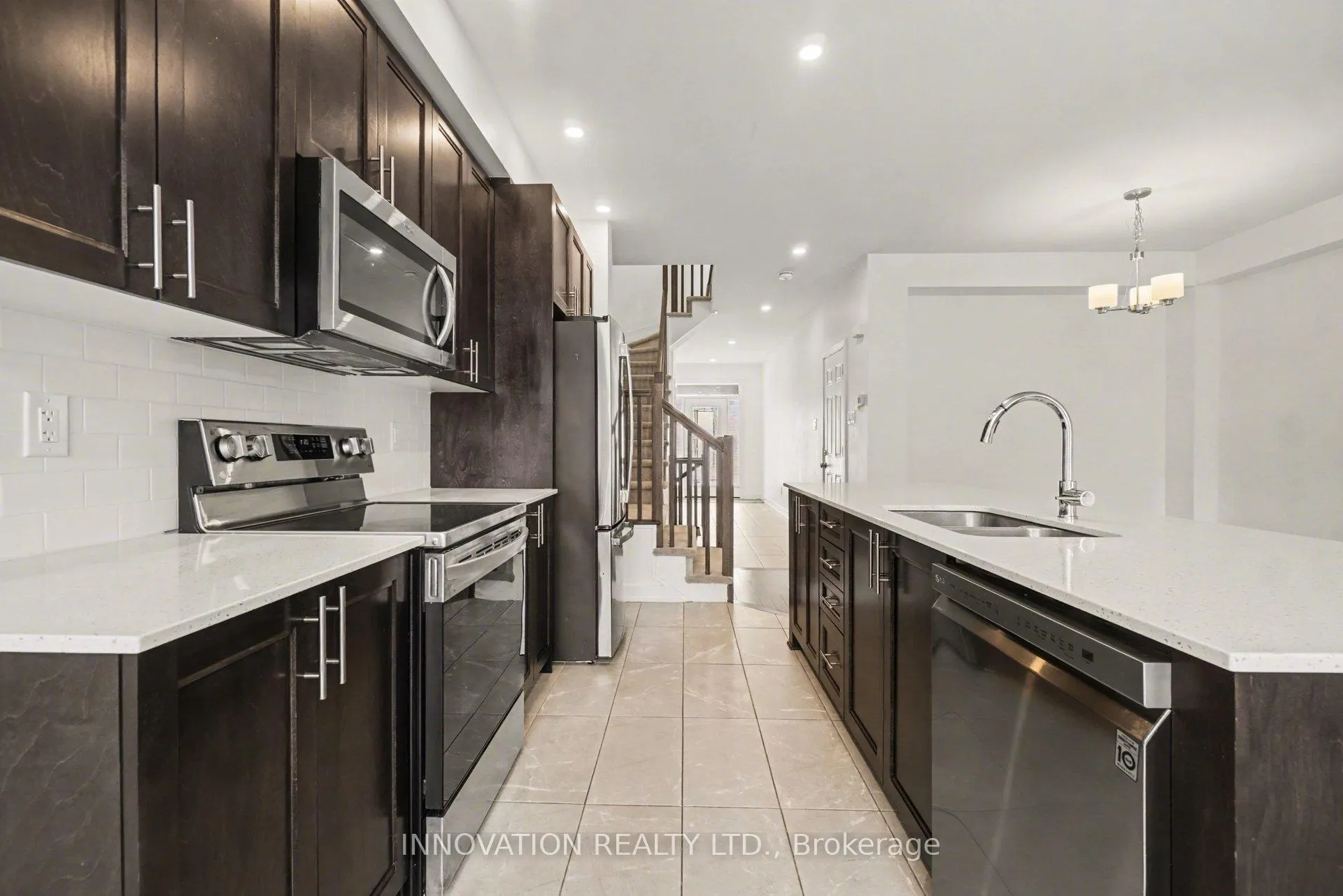 Photo 10 of 646 Rathburn Lane, Ottawa, Leitrim — HOMEH